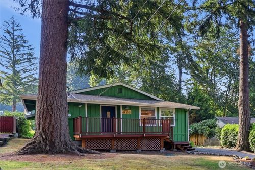 374 Echo Ln, Sedro Woolley, WA, 98284-9578 | Card Image