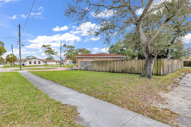5912 Tyler St, Home with 0 bedrooms, 0 bathrooms and null parking in Hollywood FL | Image 8