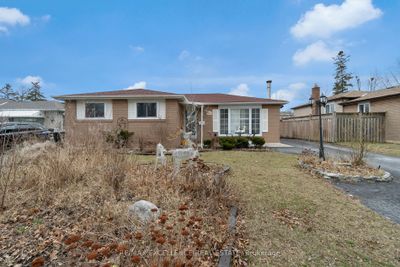 10 Deloraine Dr, House other with 3 bedrooms, 2 bathrooms and 6 parking in Brampton ON | Image 3