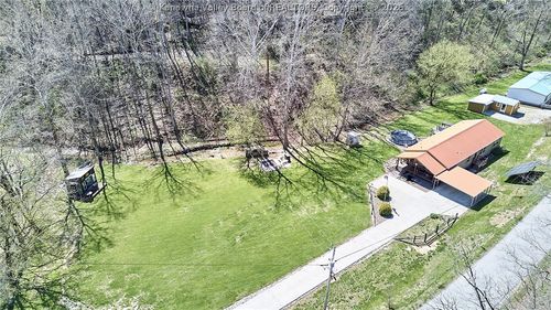 965 Mccomas Branch Rd, Milton, WV, 25541-7040 | Card Image