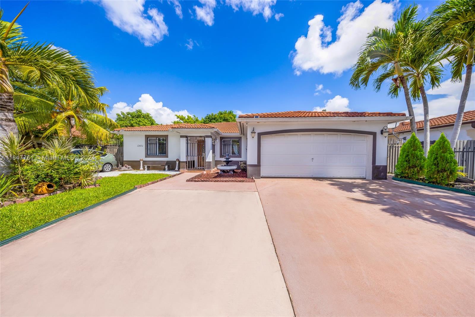 220th St, Miami, FL 33170