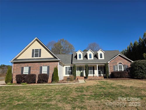 1682 Lane Rd, Mount Holly, NC, 28120-9036 | Card Image