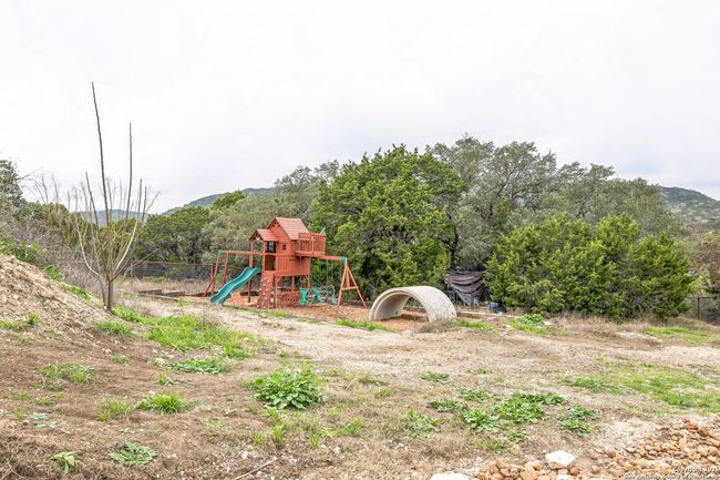 1167 Pipe Springs Dr, House other with 4 bedrooms, 4 bathrooms and null parking in Lakehills TX | Image 21