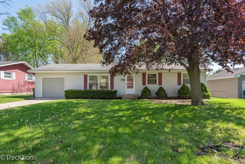 146 Mohawk Drive, Carol Stream, IL, 60188 | Card Image