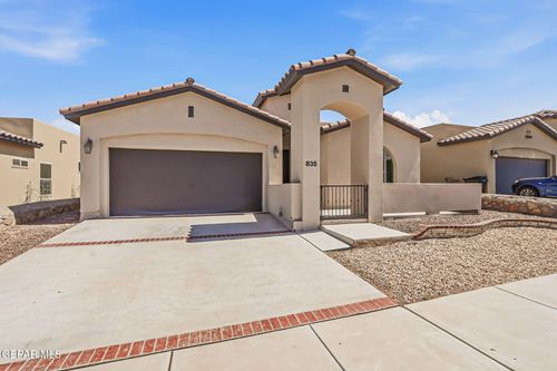 835 Bronze Hill Avenue, Santa Teresa, NM, 88008 | Card Image