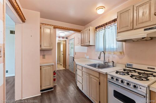 1736 Buckingham Ave, Lincoln Park, MI, 48146-3506 | Card Image