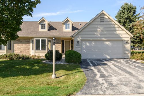 N98W18030 Bramblewood Ct, Germantown, WI, 53022-4600 | Card Image