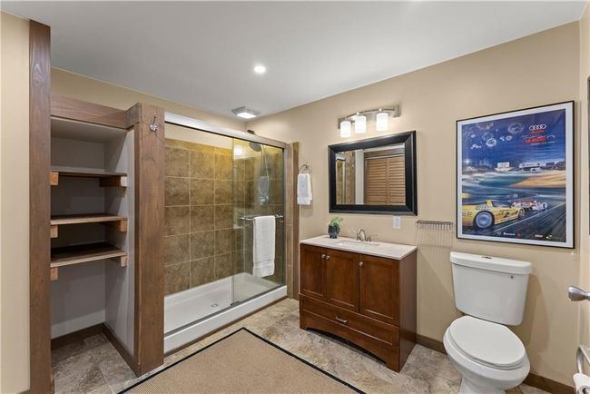 2109 Pine Tree Cir, House other with 2 bedrooms, 3 bathrooms and 4 parking in Gainesville GA | Image 12