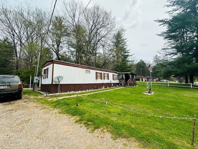 59665 Us Highway 50, Home with 6 bedrooms, 3 bathrooms and null parking in Mc Arthur OH | Image 8
