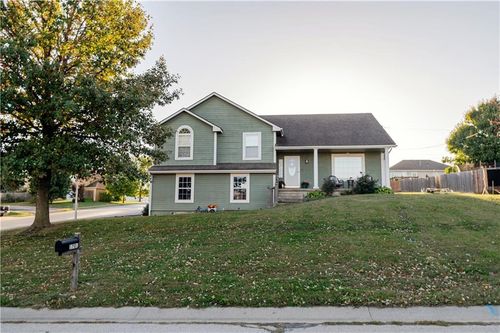 1701 Jayhawk Dr, Atchison, KS, 66002-9502 | Card Image
