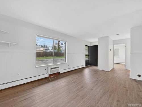 6-151 E Mchattie Street, Southfield Township, MI, 48178 | Card Image