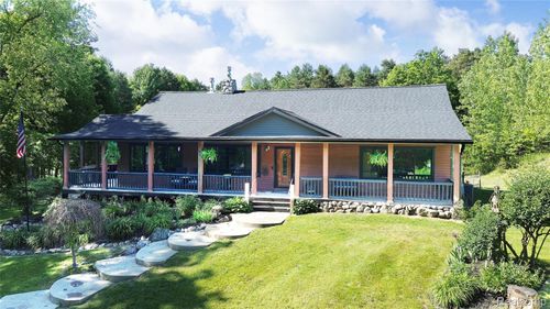 5298 Clear Lake Rd, North Branch, MI, 48461-8515 | Card Image