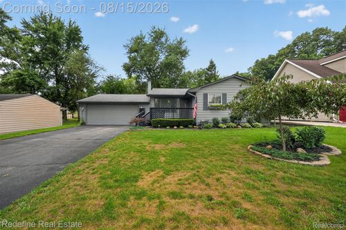4306 Middledale Ave, West Bloomfield, MI, 48323-1157 | Card Image