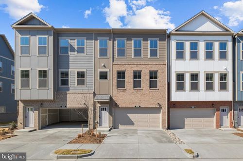 6236 Folly Ln, Alexandria, VA, 22315-3468 | Card Image