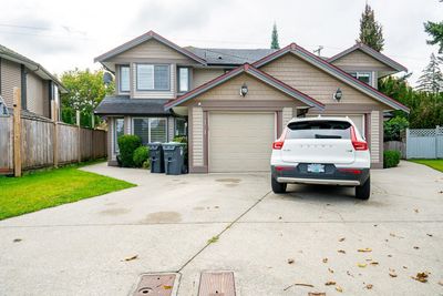 3131 267 A St, Home with 3 bedrooms, 2 bathrooms and 3 parking in Aldergrove BC | Image 3