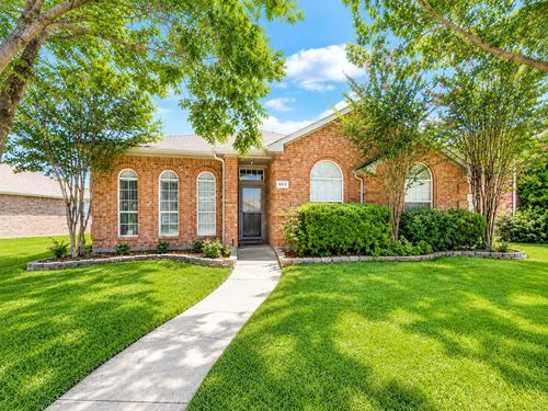 809 Aylesbury Dr, Allen, TX, 75002-5743 | Card Image