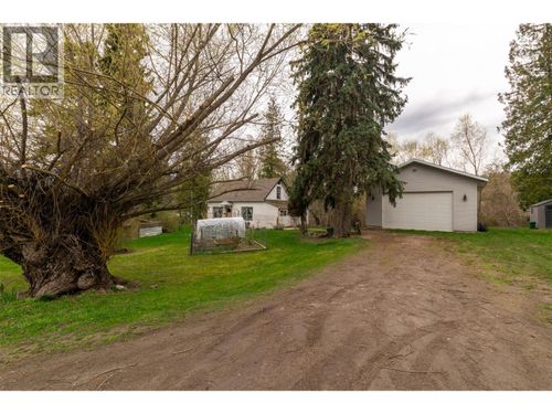2370 Lakeshore Rd Ne, Salmon Arm, BC, V1E3X9 | Card Image