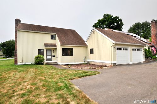 1-1 Meadow Ct, Simsbury, CT, 06070-2482 | Card Image