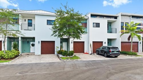 808 Nw 44th Ter, Plantation, FL, 33317-1506 | Card Image