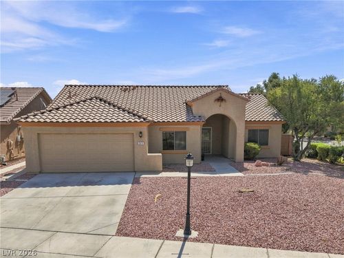 3876 Waynesvill St, Las Vegas, NV, 89122-4732 | Card Image