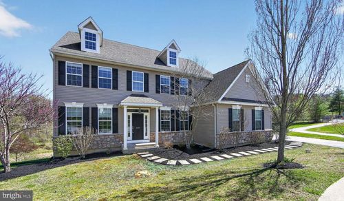 208 Liberty Cir, East Fallowfield Township, PA, 19320-4557 | Card Image