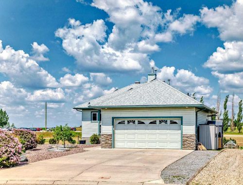 14 Wyndham Park View, Carseland, AB, T0J0M0 | Card Image