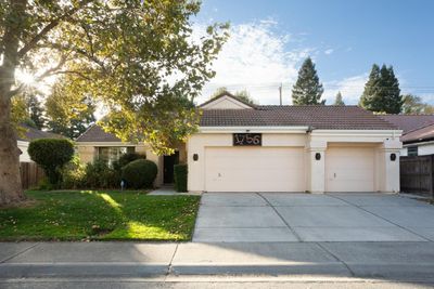 1756 Meadowlark Way, House other with 3 bedrooms, 2 bathrooms and null parking in Yuba City CA | Image 1