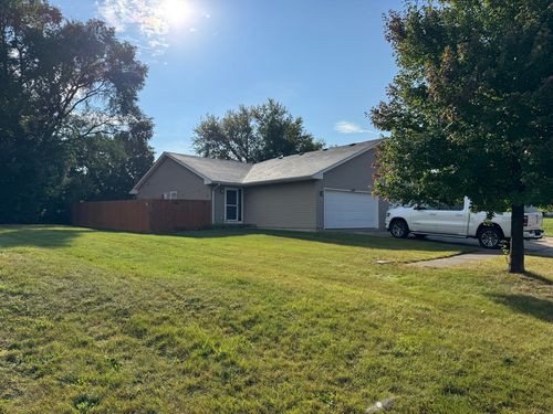 479 Kennedy St, Marengo, IL, 60152-9027 | Card Image