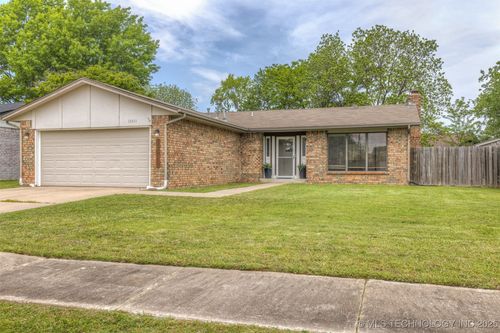 11711 E 78th Pl N, Owasso, OK, 74055-3303 | Card Image