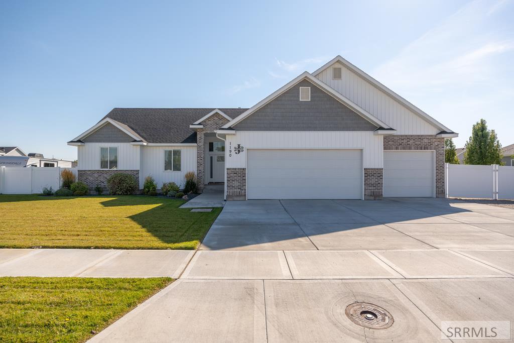 Bent Grass Dr, Idaho Falls, ID 83401