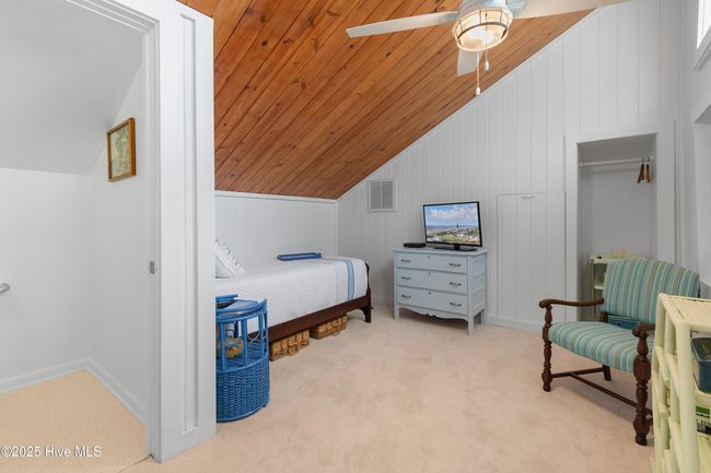 301 22 Nd Pl E, House other with 3 bedrooms, 3 bathrooms and 1 parking in Oak Island NC | Image 42