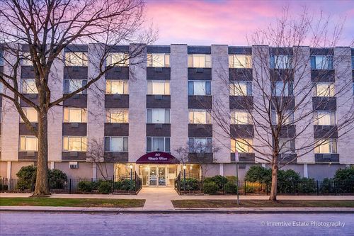 apt-111-201 S Maple Ave, Oak Park, IL, 60302-3041 | Card Image