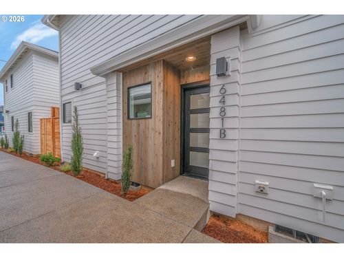 b-6481 Se Ramona St, Portland, OR, 97206-5976 | Card Image