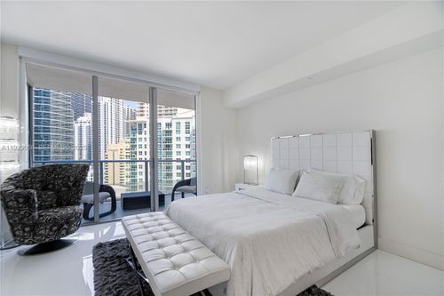 apt-1912-1300 Brickell Bay Dr, Miami, FL, 33131-3390 | Card Image