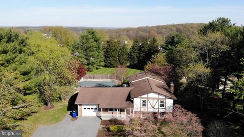 7993 Pleasant Ct, Frederick, MD, 21701-3395 | Card Image