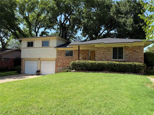 935 Golden Trophy Dr, Dallas, TX, 75232-3537 | Card Image