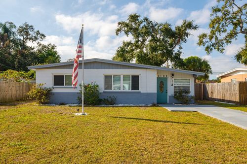 9122 94th St, SEMINOLE, FL, 33777-2305 | Card Image