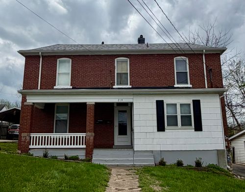 219 W Ashley St, JEFFERSON CITY, MO, 65101-1605 | Card Image