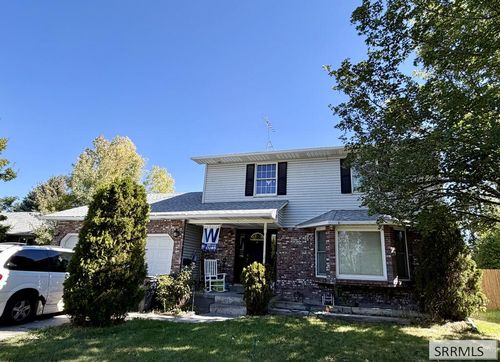 2379 Hoopes Ave, Idaho Falls, ID, 83404-8053 | Card Image