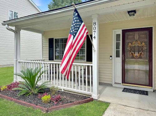 8074 Long Shadow Ln, North Charleston, SC, 29406-9429 | Card Image