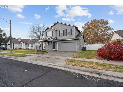 151 Ne 11th Pl, Hermiston, OR, 97838 | Card Image