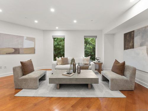 305-1040 Genter St, La Jolla, CA, 92037 | Card Image