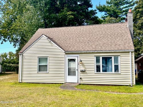 24 Perry Ave, Latham, NY, 12110-2417 | Card Image