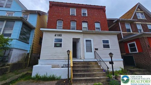 180 Muir Ave, Hazleton, PA, 18201-7329 | Card Image