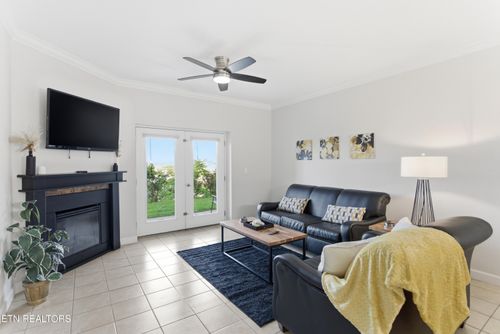 unit-1104-124 Plaza Drive, Pigeon Forge, TN, 37863 | Card Image