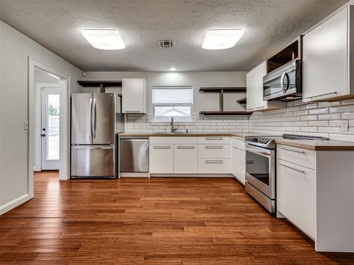 4105 Nw 59th St, Oklahoma City, OK, 73112-1313 | Card Image