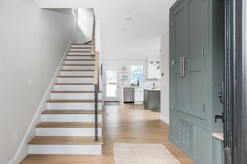 10 Gordon Rd, Arlington, MA, 02474 | Card Image