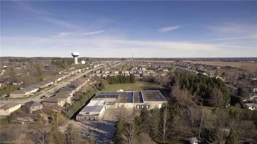 23 Beverly St E, Saint George, ON, N0E1N0 | Card Image