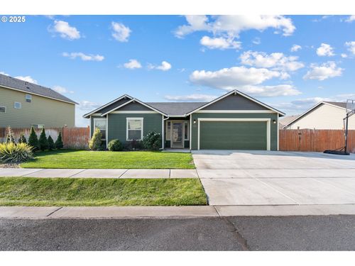 2324 Nw Eucalyptus Dr, Hermiston, OR, 97838-1078 | Card Image
