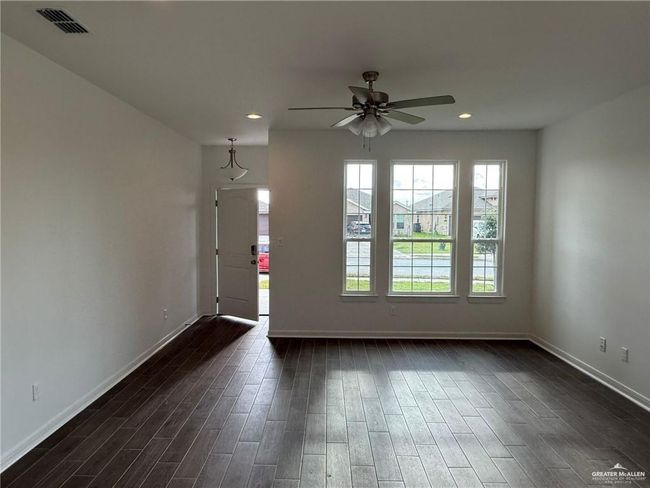 3505 Cove Real Dr, House other with 4 bedrooms, 3 bathrooms and 2 parking in Harlingen TX | Image 8